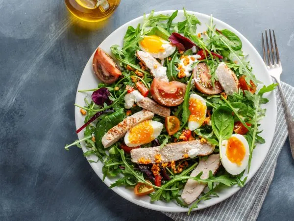 Salat-mit-Putenbrust